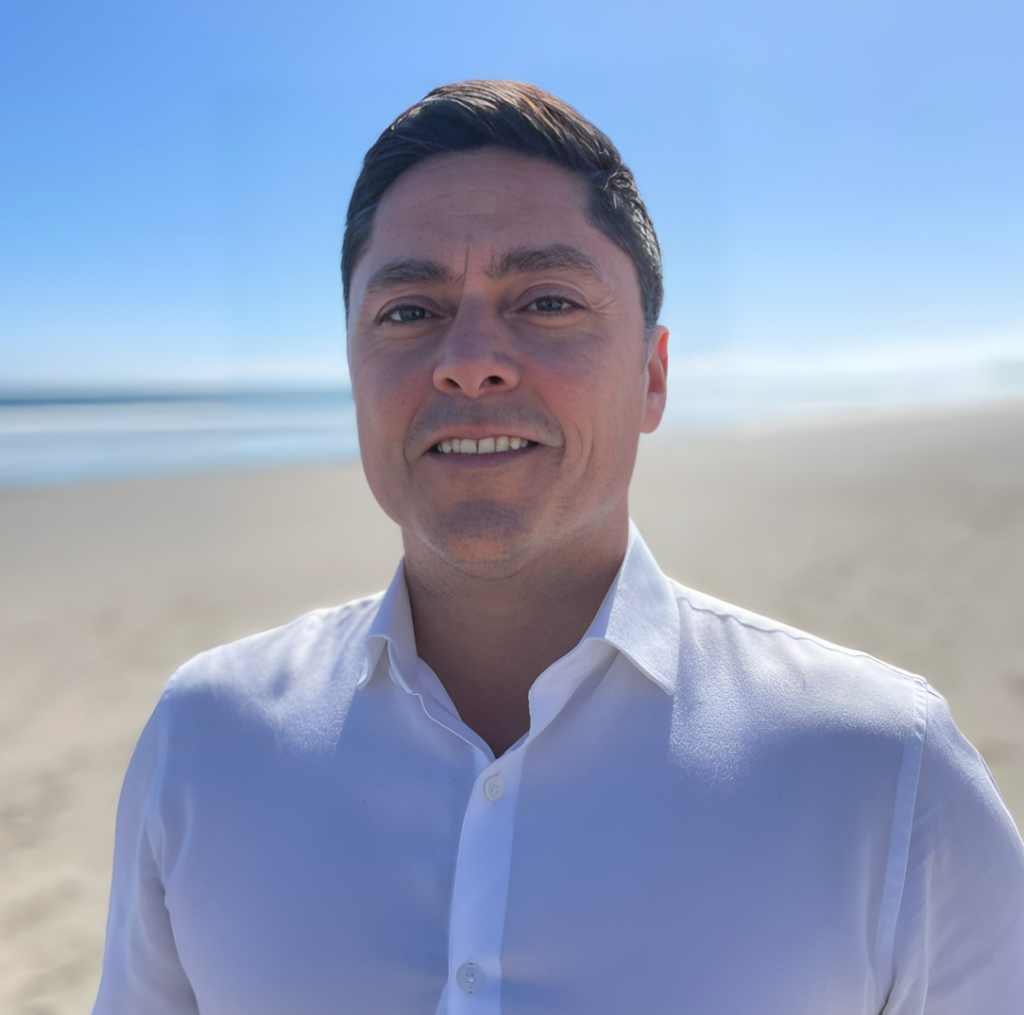 Cristian Zegers, Social Renovable